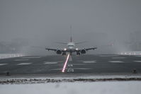 OE-LNJ photo, click to enlarge