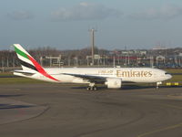 A6-EWA @ EHAM - Emirates
