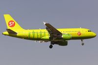 VP-BHQ @ EDDF - on final - by Friedrich Becker