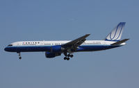 N508UA @ LAX - landing at los angeles - by olivier Cortot
