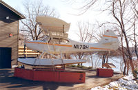 N1178H - Private Parking , Hudson Mass - by Henk Geerlings