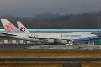 B-18725 @ ELLX - B-18725_2007 Boeing 747-409F (SCD), c/n: 30771 - by Jerzy Maciaszek