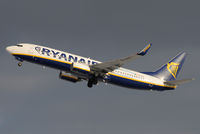 EI-DYF @ LOWS - Ryanair