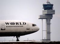 N271WA @ EDDP - Wonder why it´s gettin´cold at night....... - by Holger Zengler