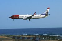 LN-DYF @ GCRR - New Norwegian Shuttle B737 at Lanzarote