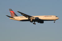 N180DN @ EBBR - Flight DL124 is descending to RWY 02 - by Daniel Vanderauwera