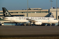G-MIDX @ CGN - visitor - by Wolfgang Zilske