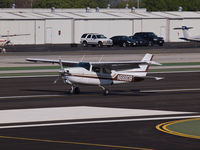 N668DB @ KSMO - N668DB arriving on RWY 21 - by Torsten Hoff