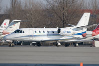 EI-XLS @ LOWW - Cessna 560