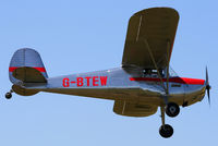 G-BTEW - Landing at Northrepps, UK - by N-A-S