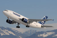 YR-LCA @ LOWS - Tarom - by Martin Nimmervoll