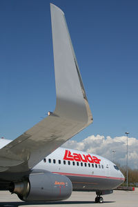 OE-LNS @ LOWL - LNZ Apron - by Peter Pabel