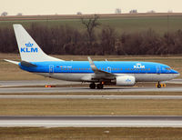 PH-BGF @ VIE - . - by Roland Aigner