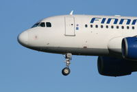 OH-LVC @ EBBR - Arrival of flight AY811 to RWY 25L