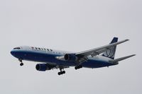 N646UA @ KORD - Boeing 767-300 - by Mark Pasqualino