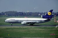 D-ADJO @ EDDL - old Lufthansa colours
