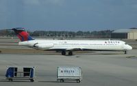 N913DE @ KMCO - Delta Airlines McDonnell-Douglas MD-88 - by Kreg Anderson