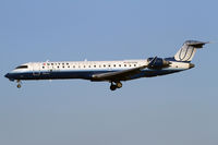 N712SK @ SEA - Landing on 34L - by Duncan Kirk