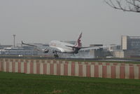 A7-ACL @ EBBR - Flight QR941 is landing on RWY 25L
