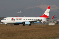 OE-LNQ @ INN - Austrian Airlines