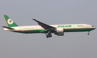 B-16712 @ LOWW - Eva Air