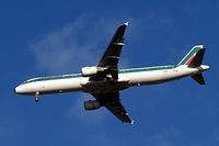 I-BIXI @ EGLL - Airbus A321-112 [0494] (Alitalia) Home~G 10/12/2009.