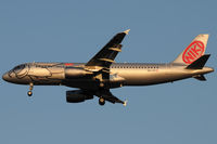 OE-LEB @ VIE - NLY - by Chris Jilli