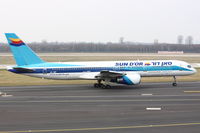 4X-EBT @ EDDL - SUN D'OR - by Air-Micha