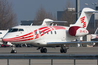 OE-HPZ @ LOWW - Parked in some fine sunshine