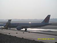 OE-LEG @ LOWG - Waiting for her next flight to Mallorca.