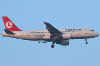 TC-JPY @ VIE - Turkish Airlines