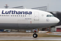 D-AIHS @ EDDF - Close up - by Jens Achauer