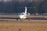 OE-FHK @ LOWL - GlobeAir