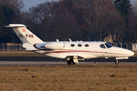 OE-FHK @ LOWL - Globeair