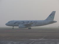 S5-AAP @ EHRD - taxi to rw06