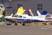 ZS-UCT @ FAGM - Piper PA-28-140 Cherokee D [28-7125041] Rand~ZS 21/09/2006. - by Ray Barber