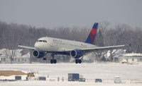 N323NB @ KMSP - Arriving MSP - by Todd Royer