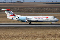 OE-LFK @ VIE - Austrian Airlines