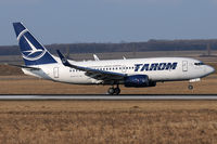 YR-BGH @ VIE - TAROM