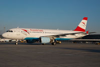 OE-LBV @ LOWW - Austrian Airlines Airbus 320