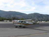 N91866 @ SZP - 1969 Cessna 182M SKYLANE, Continental O-470-S 230 Hp, taxi to 22 - by Doug Robertson