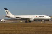 EP-IBD @ EDDF - departure via RW18W - by Friedrich Becker