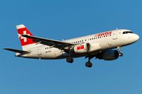 HB-IPU @ EDDF - on final - by Friedrich Becker
