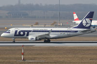 SP-LDF @ VIE - LOT Polish Airlines