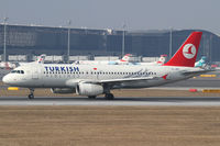 TC-JPD @ VIE - Turkish Airlines