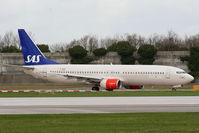 LN-RCX @ EGCC - SAS Braathens - by Chris Hall