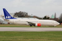 LN-RCX @ EGCC - SAS Braathens - by Chris Hall