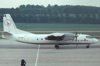 YR-BMJ @ LOWW - Tarom