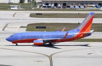 N278WN @ KFLL - Boeing 737-700 - by Mark Pasqualino