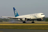ZK-NCL @ NZCH - onto 02 from NRT as NZ90 - by Bill Mallinson